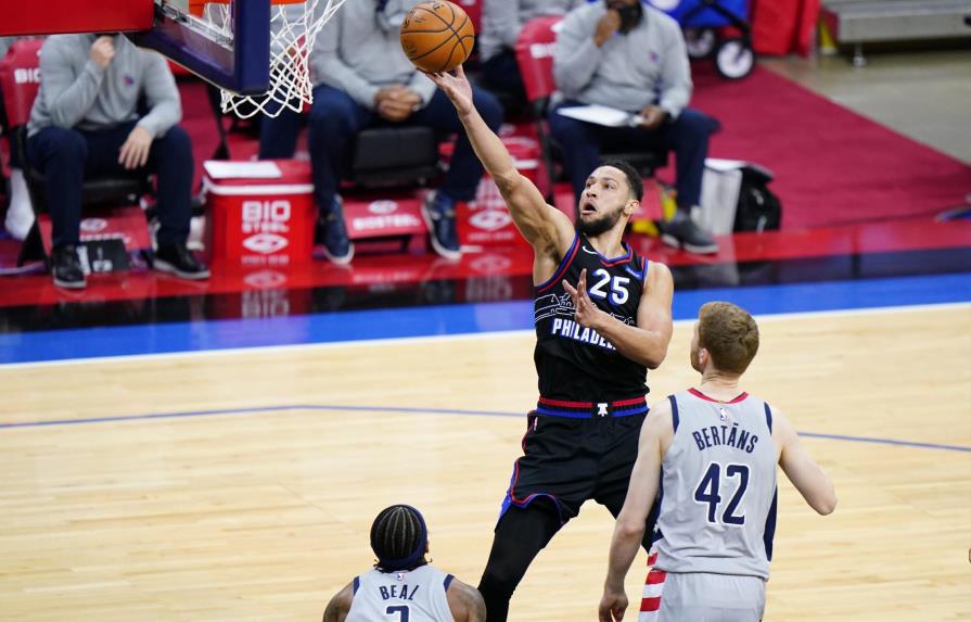 Con Simmons al alza, 76ers estiran ventaja ante Wizards