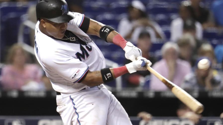 Nacionales firman a Starlin Castro por 2 años