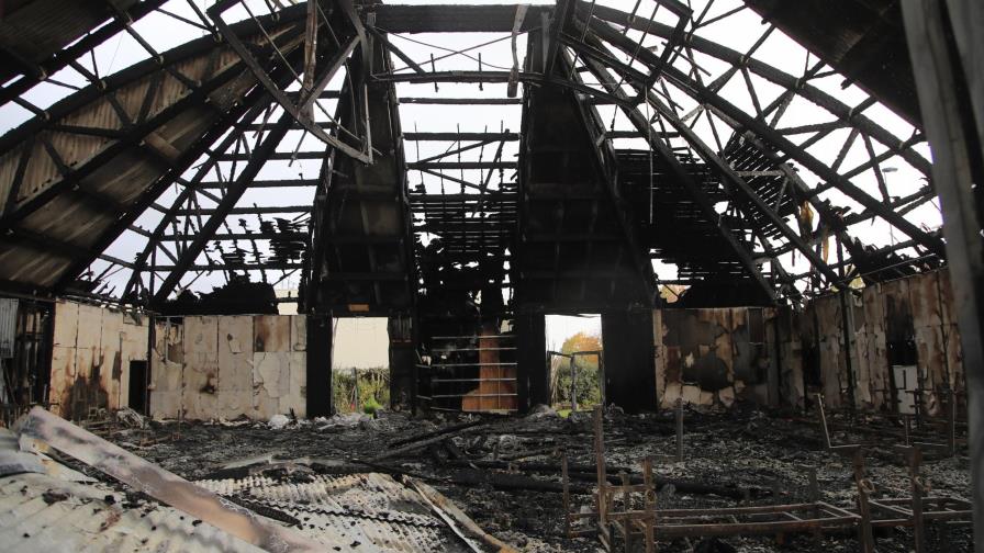 Resurge violencia contra la policía en suburbios de París