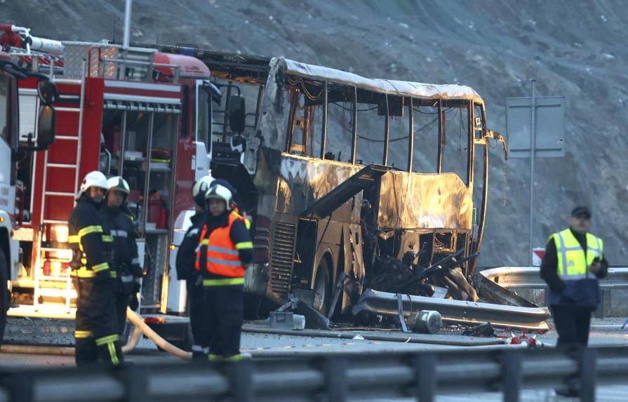 Error humano habría causado accidente de autobús en Bulgaria