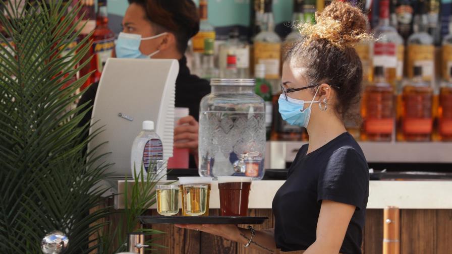 Novavax prueba en Reino Unido vacuna para COVID-19