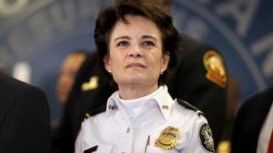 Despiden a un policía de Atlanta tras muerte de hombre negro