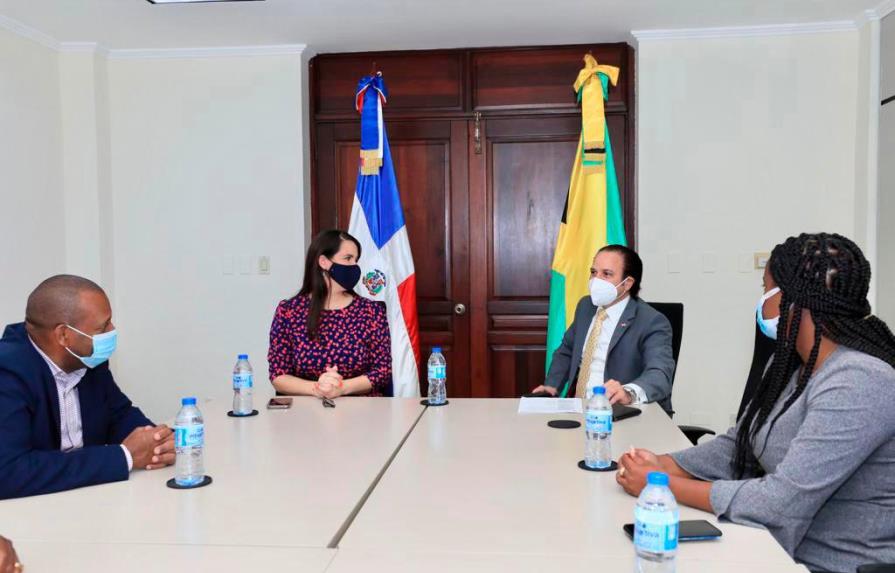 Embajada dominicana en Jamaica encabeza misión comercial con empresarios jamaiquinos