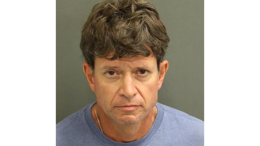 Revelan más casos de toqueteos a niñas en Disney World Revelan más casos de toqueteos a niñas en Disney World