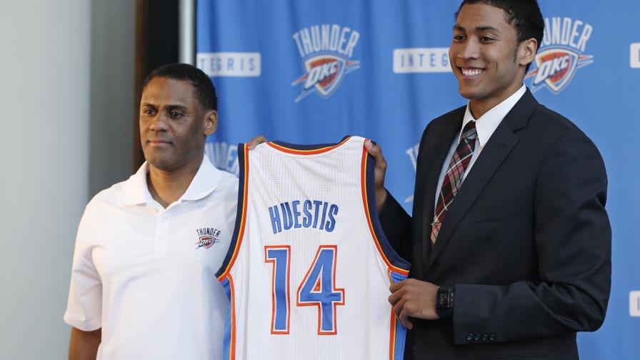 Pistons contratan a Troy Weaver como gerente general