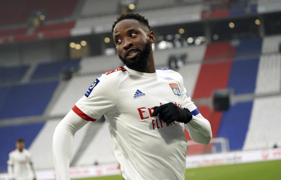 Moussa Dembélé llega al Atlético de Madrid cedido por el Lyon