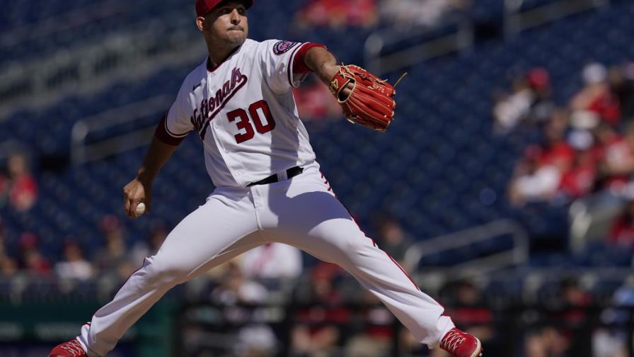 Espino logra su 1er triunfo y Nacionales superan a Piratas