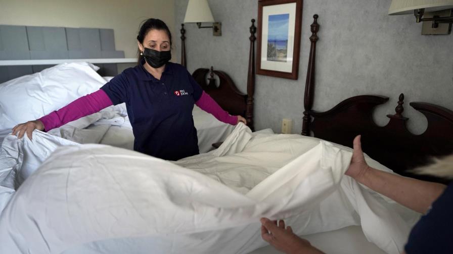 Personal extranjero aún más necesario en balnearios de EEUU