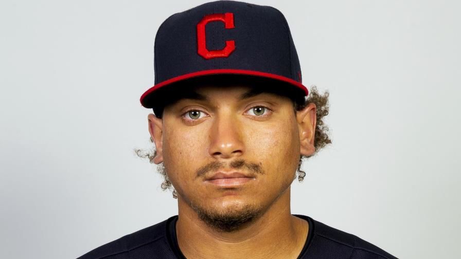 Jardinero Josh Naylor es operado tras colisión con compañero