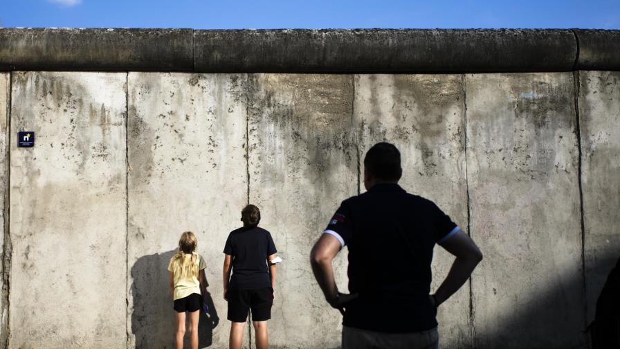 Alemania conmemora 60 años del Muro de Berlín