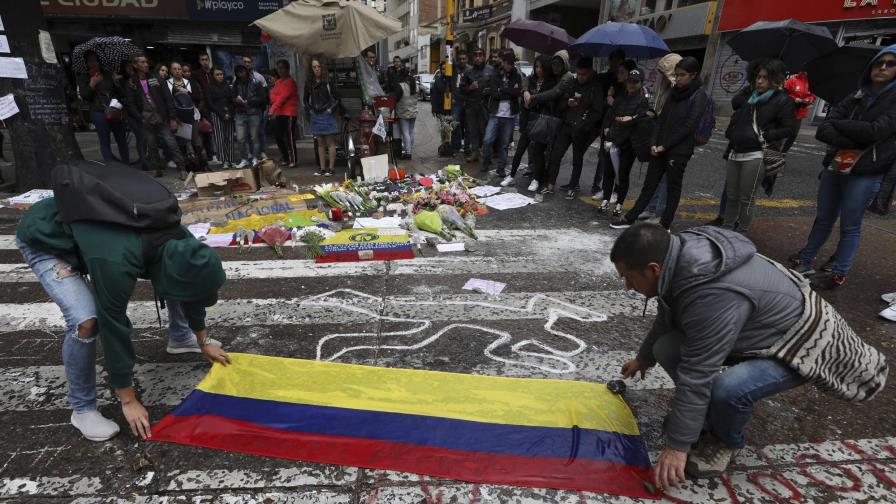 Presidente colombiano inicia diálogo con manifestantes Presidente colombiano inicia diálogo con manifestantes