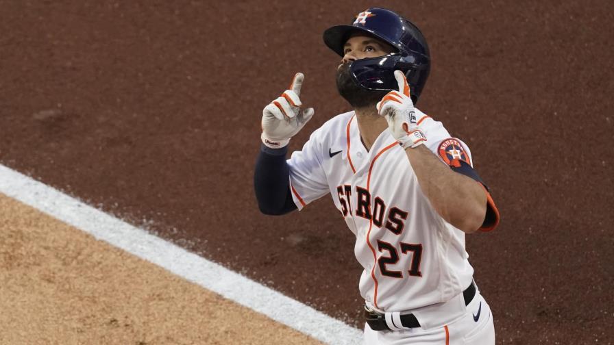 Jonrones de Springer y Altuve mantienen vivos a Astros