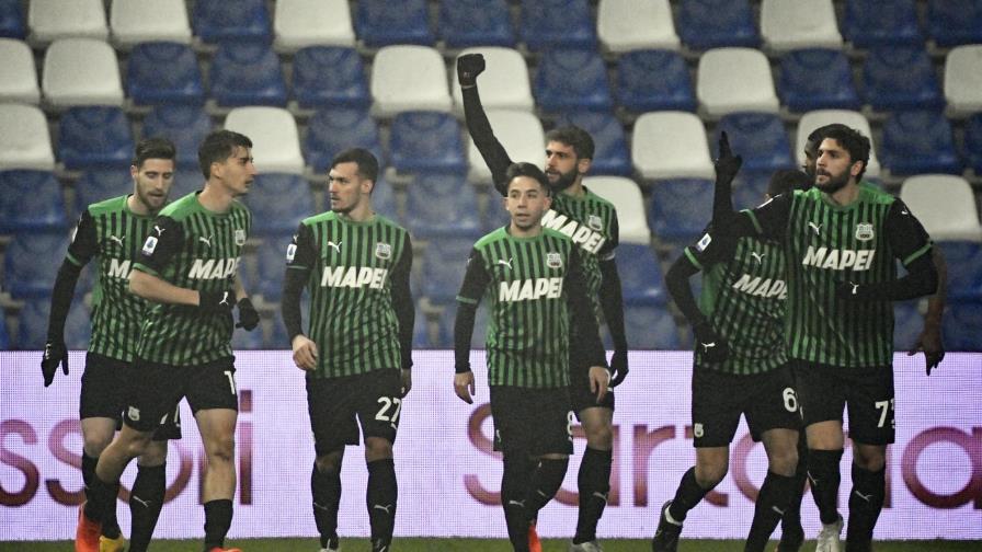 Con 10, Sassuolo resiste y vence a Benevento