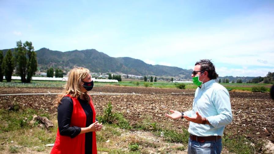 Sergia Elena llama “mafia siciliana” a funcionarios del Palacio y los acusa de arruinar productores de ajo 