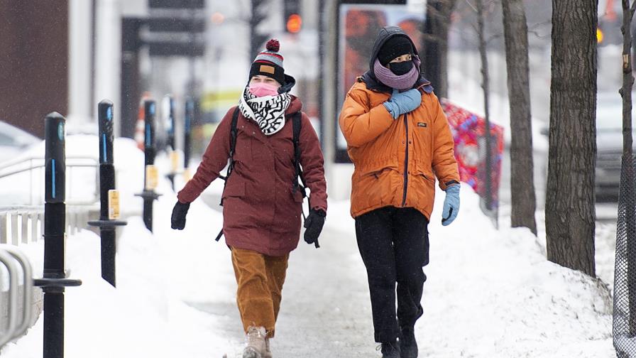 Toronto extiende cuarentena por COVID-19 hasta marzo