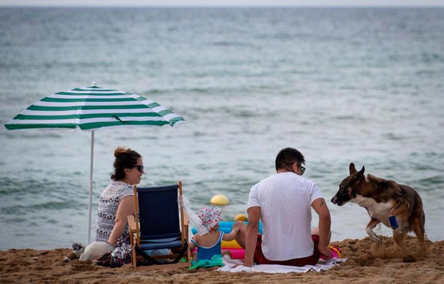 El coronavirus arruina el verano español