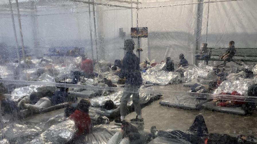 EEUU: Fotos de migrantes detenidos revelan grave situación