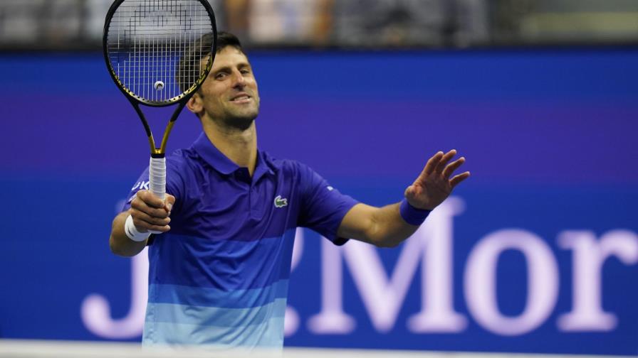 Tras la tormenta, Djokovic navega tranquilo en el US Open