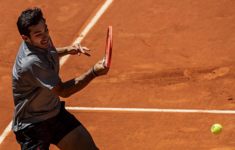 Nadal y Garín avanzan a cuartos en Madrid, Barty en la final