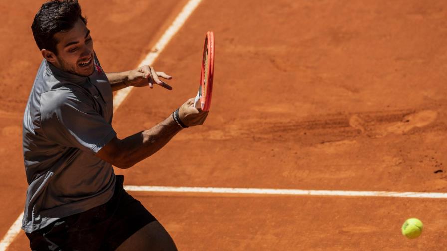 Nadal y Garín avanzan a cuartos en Madrid, Barty en la final