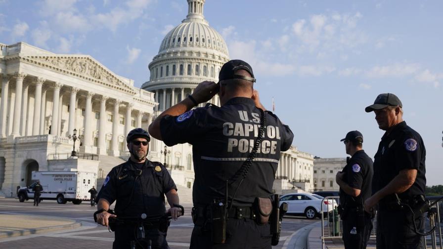 Policías serán centro de investigación de asalto a Capitolio