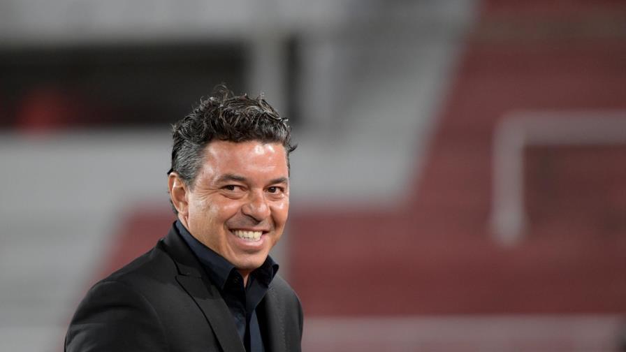 Maradona y Gallardo aislados preventivamente