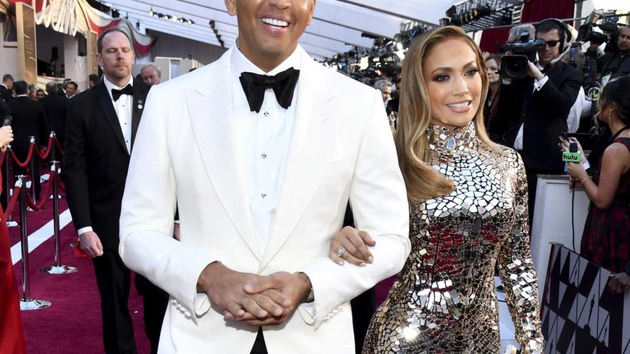 Jennifer López y Alex Rodríguez dicen seguir siendo “J-Rod”