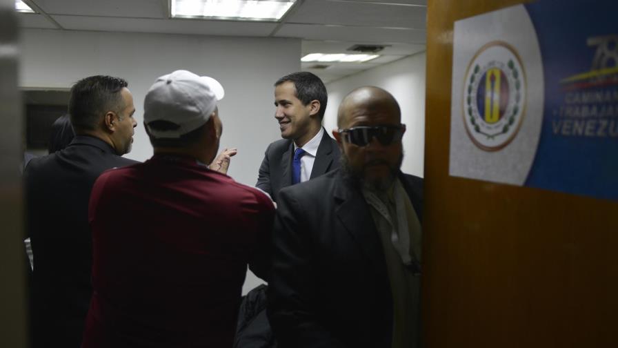 Venezuela: opositor Guaidó retoma el control del Congreso