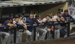 Los Rays silencian a los bates de los Astros, ganan 2-1