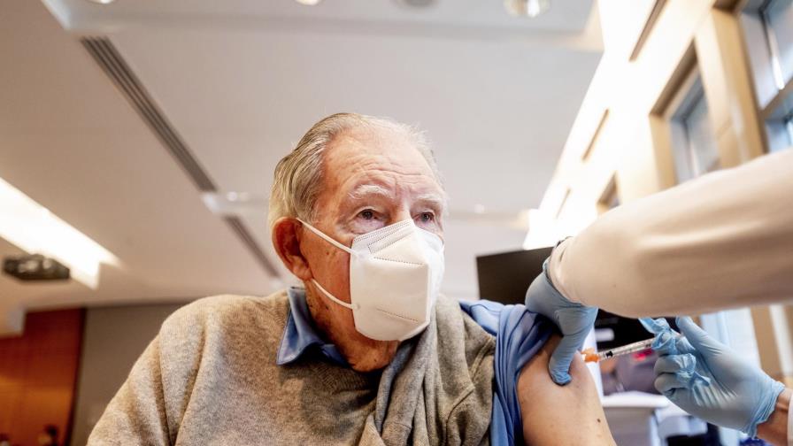 Encuesta AP-NORC: prioridades en EEUU son COVID y economía