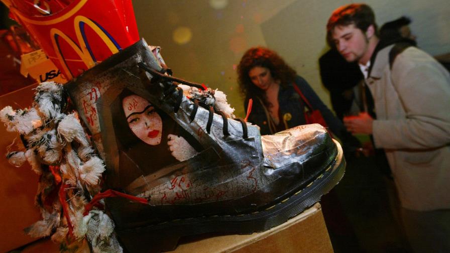 Fabricante de botas Dr. Martens venderá acciones al público