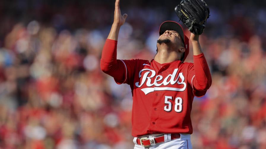 Luis Castillo con sólida actuación impulsa a Rojos sobre Bravos