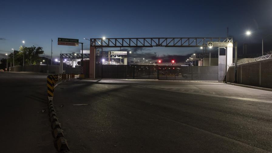 EEUU: 2 agentes fronterizos despedidos por posts ofensivos