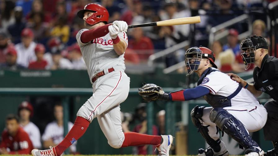 Filis extienden racha a 4 triunfos, vencen a Nacionales