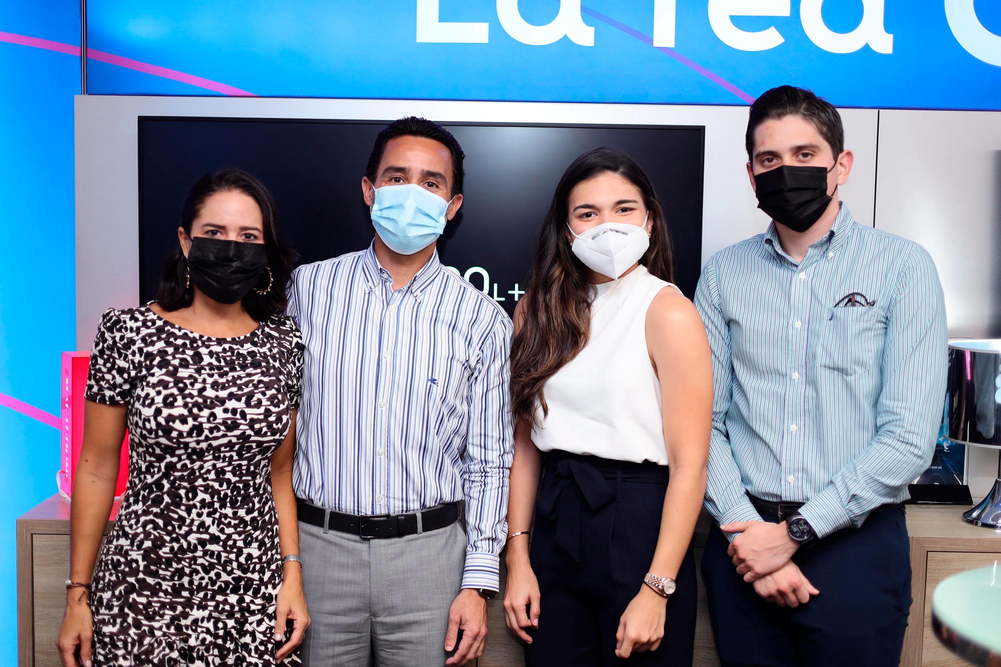 Jossier Valdez , Claudio Jiménez, Marcelle Morales y Herbert Scharf.