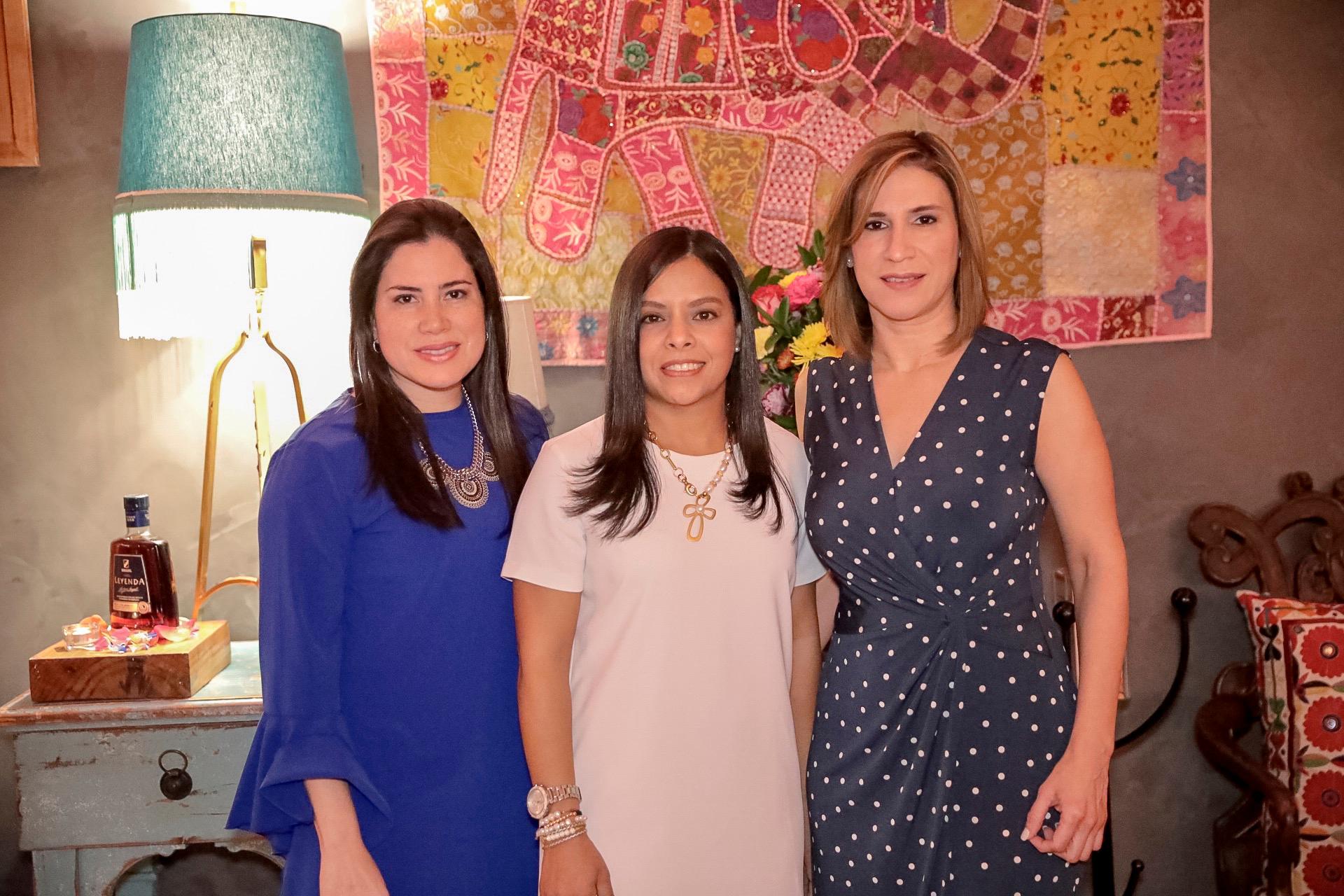 Pawner Santelises, Claritza Méndez y Francis Lora.