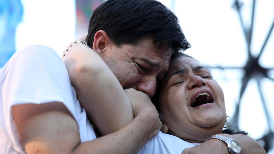 Miles protestan contra la violencia en Argentina Miles protestan contra la violencia en Argentina