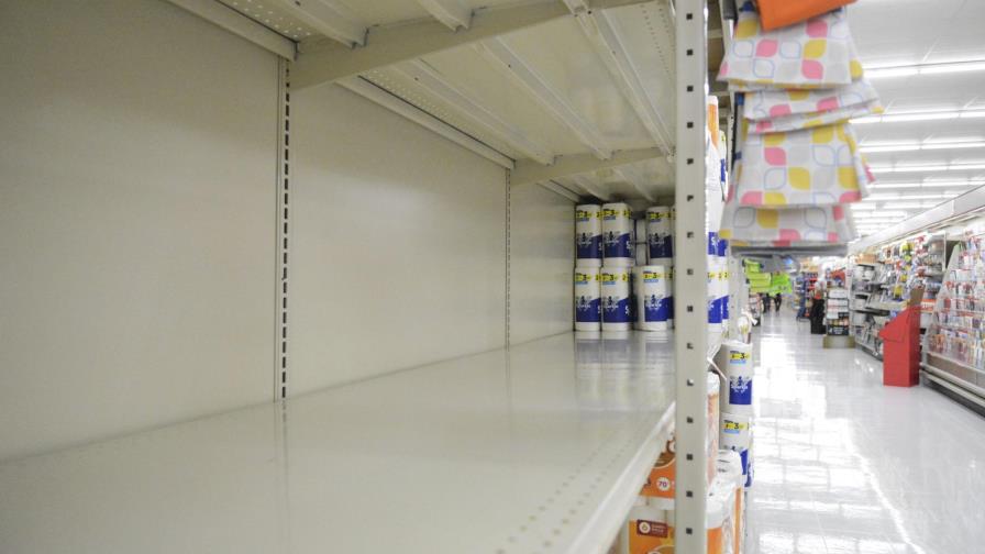 Nueva ola del virus trae escasez de productos básicos en EE.UU.