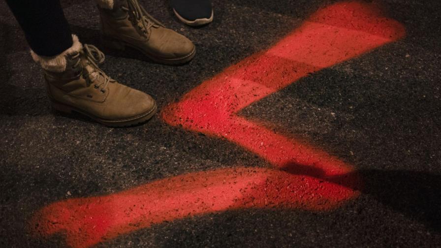 Polonia determinará si símbolo femenino insultó a su bandera Polonia determinará si símbolo femenino insultó a su bandera