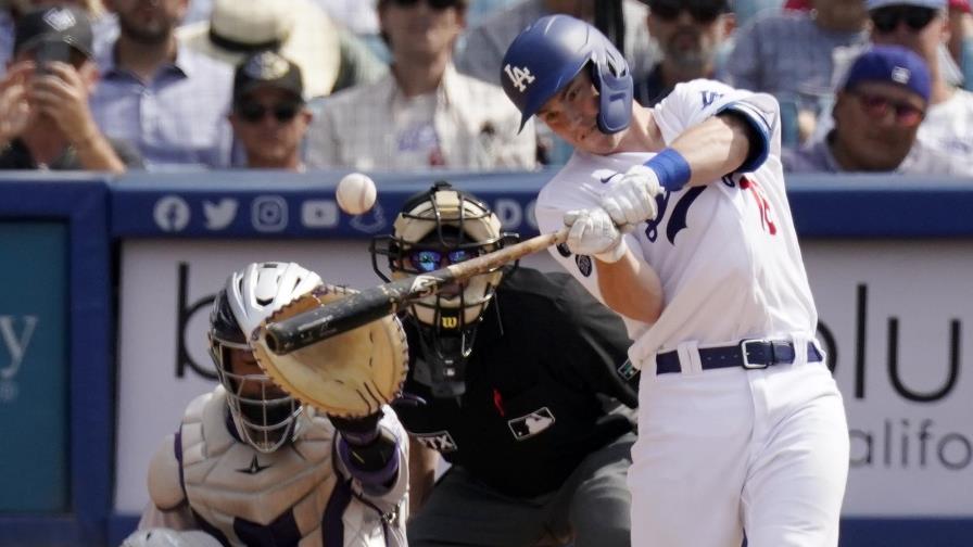 Smith y Taylor guían a Dodgers a victoria sobre Rockies