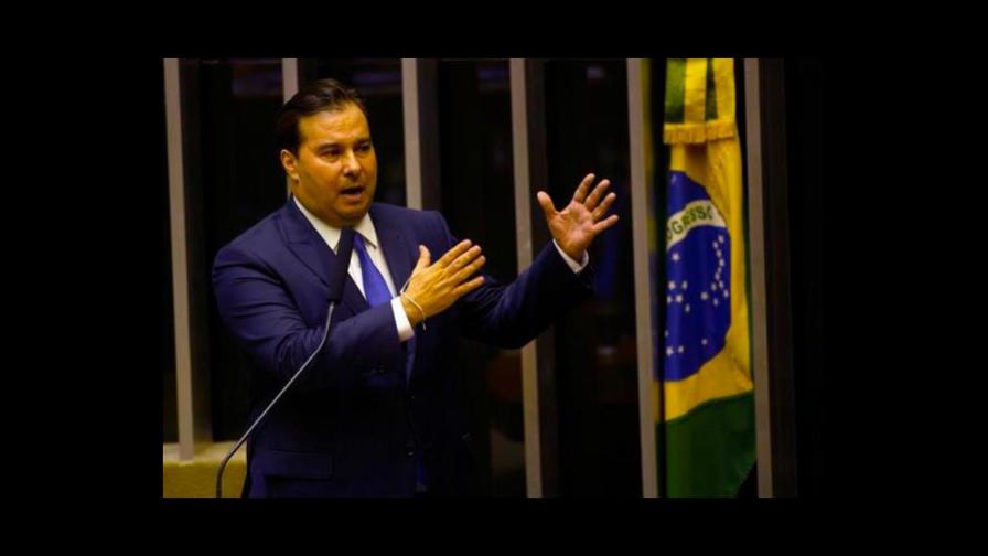 El jefe de los Diputados acusa al Gobierno Bolsonaro de “jugar con la muerte” El jefe de los Diputados acusa al Gobierno Bolsonaro de “jugar con la muerte”