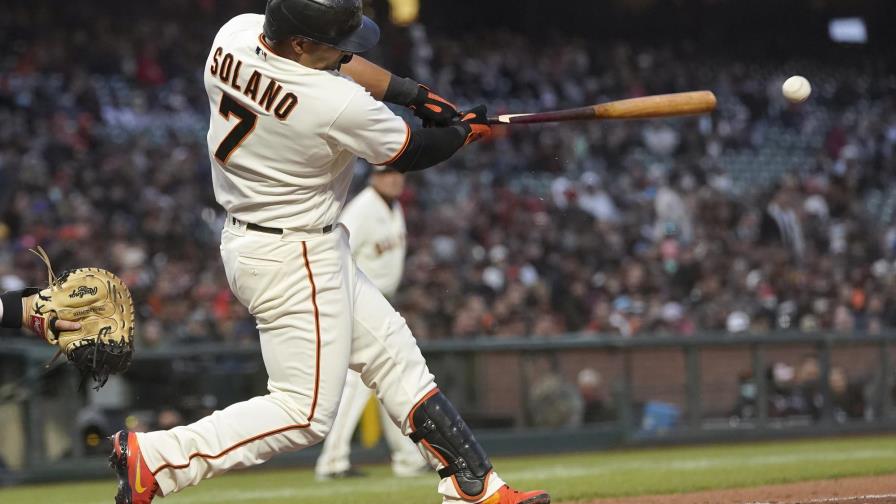 Wood lanza 7 innings, Gigantes derrotan a Cardenales 5-2