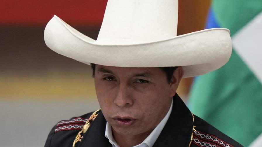 Perú realiza cambios en ministerios de Defensa y Producción Perú realiza cambios en ministerios de Defensa y Producción