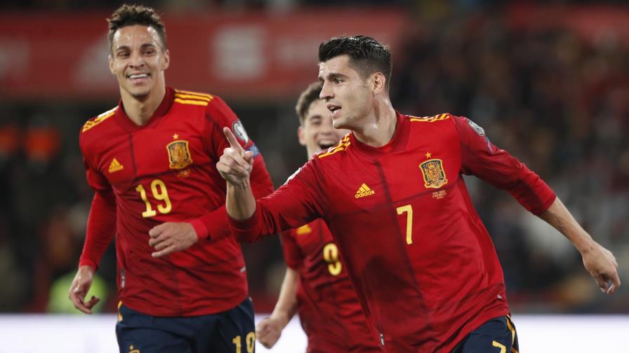 Portugal se atraganta, España al Mundial con gol de Morata