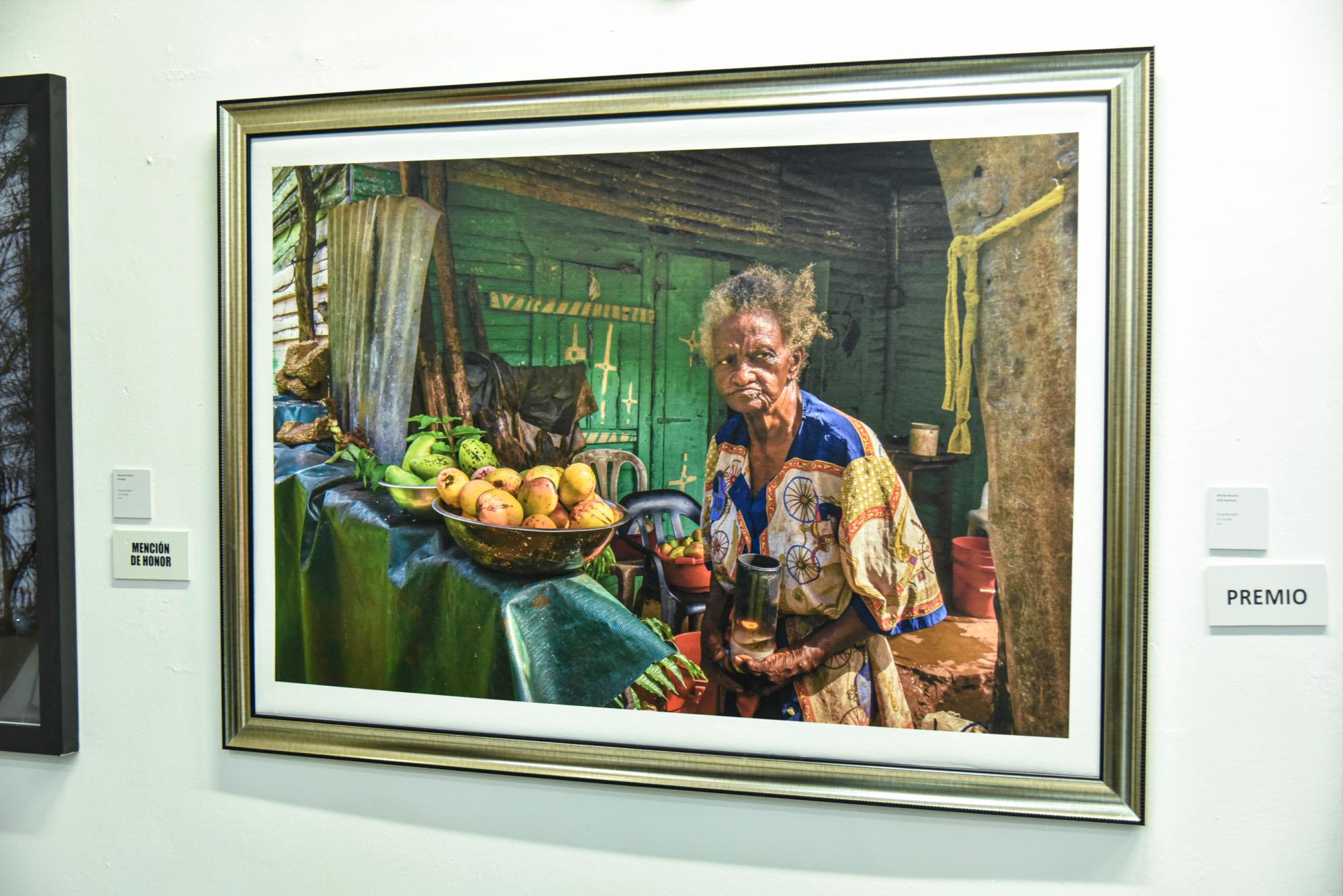 Obra “Doña Esperanza” de Alfredo Moronta.