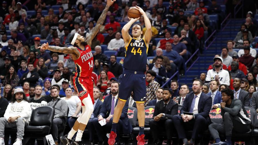 El Jazz en racha de triunfos, supera a Pelicans para su sexto en línea en la NBA