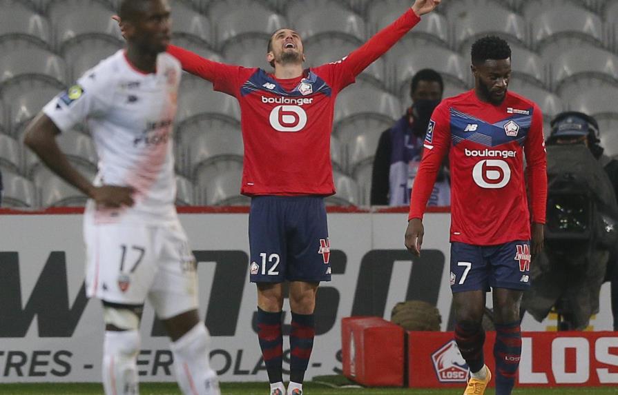 Lille golea 4-0 al Lorient y es segundo en Francia
