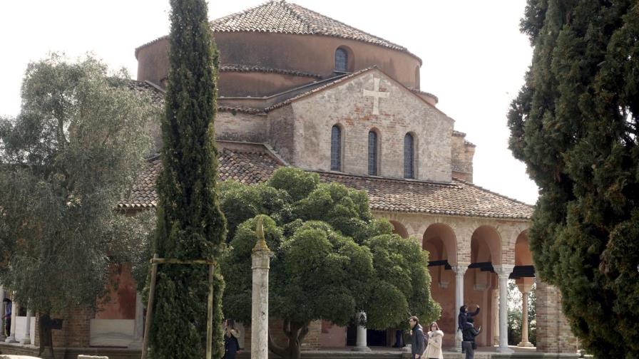 Basílica antigua en Venecia resulta dañada por inundaciones Basílica antigua en Venecia resulta dañada por inundaciones