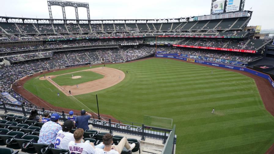 Mets colocan a gerente general en licencia administrativa