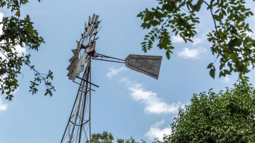 Bateyes del Gran Santo Domingo: La metamorfosis 3/4 Bateyes del Gran Santo Domingo: La metamorfosis 3/4